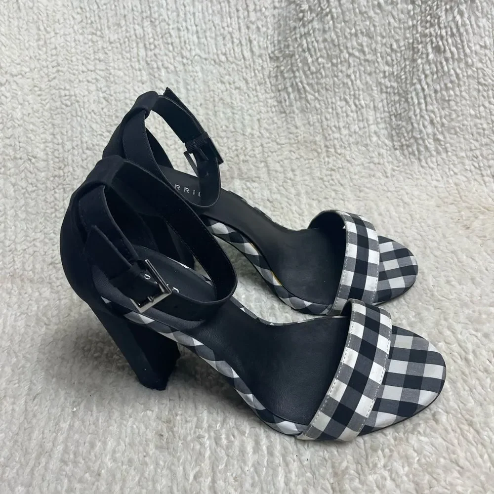 Torrid  Fabric Black and White Checkered ankle strap block Heels SZ10WW